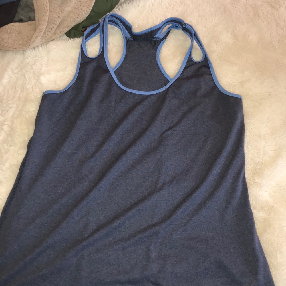 workout top